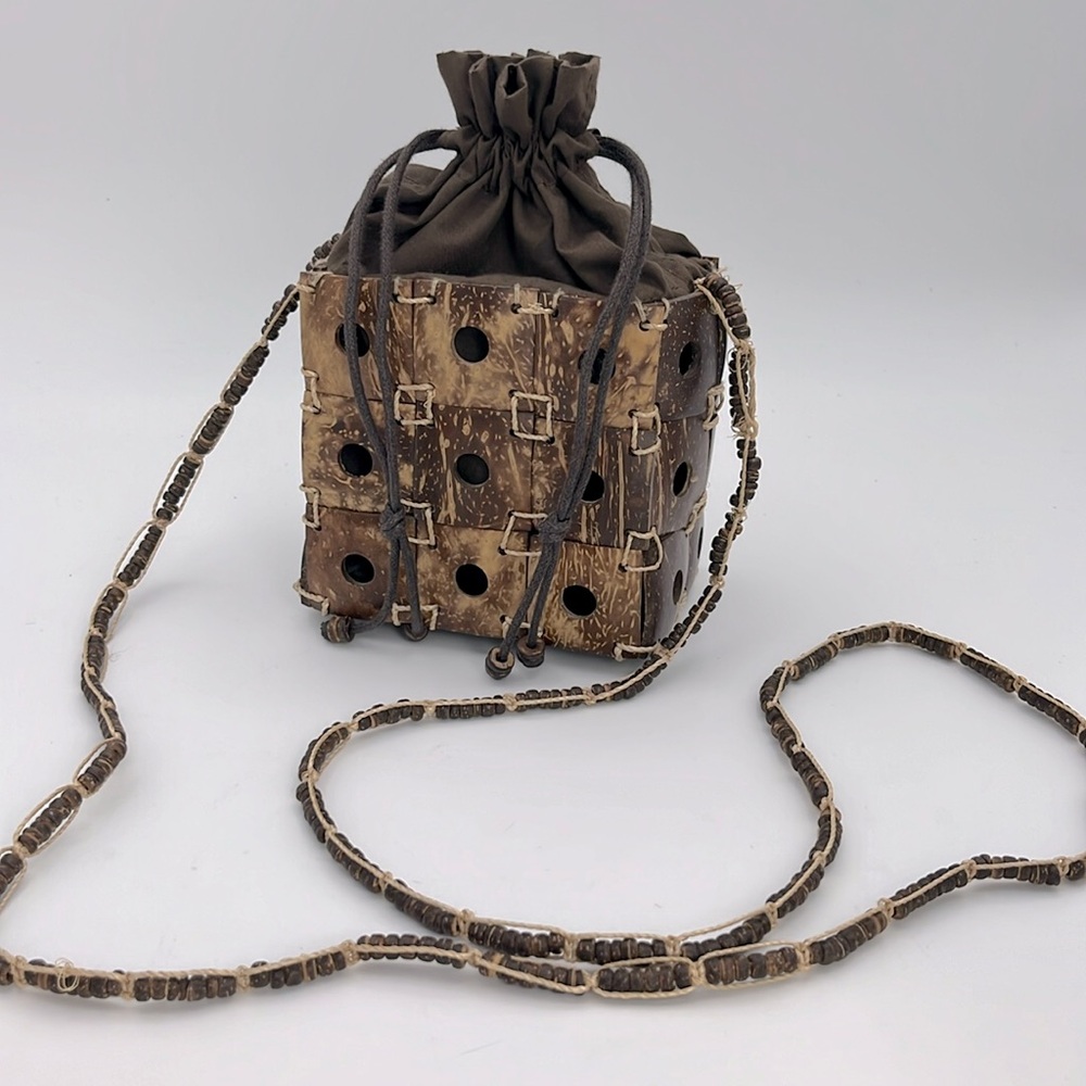 Handmade Coconut‎ shell cube Purse women’s crossbody Mini bag